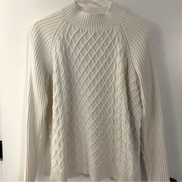 Sweatshirt - Picture 1 of 2